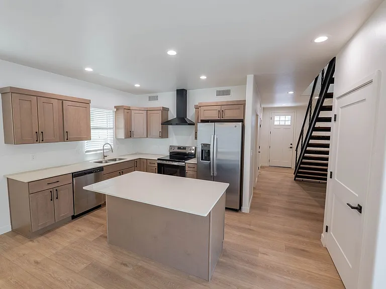 1300 N Rook Ave #18 — Photo 5