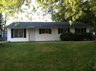 128 Delmar Dr, Bolingbrook, IL 60440