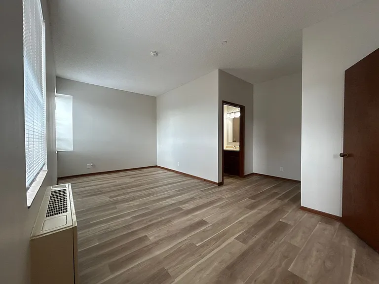 1011 K St — Photo 7