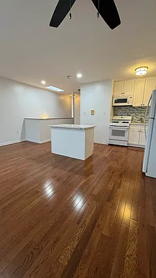 Rented by SERHANT. | media 1