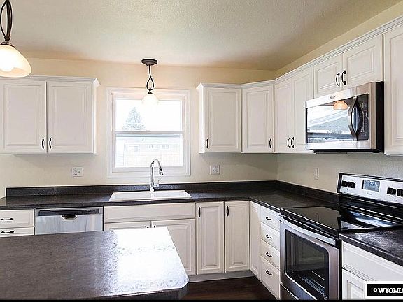 5th image of 2326 E G St