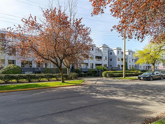 2nd image of 545 Manchester Rd #409
