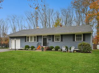 303 Chaucer Dr, Berkeley Heights, NJ 07922