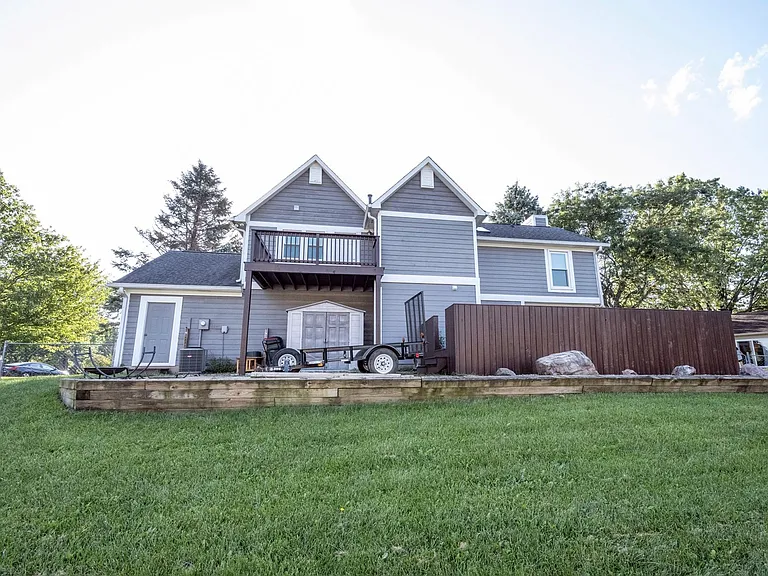 11704 Cameron Dr — Photo 27