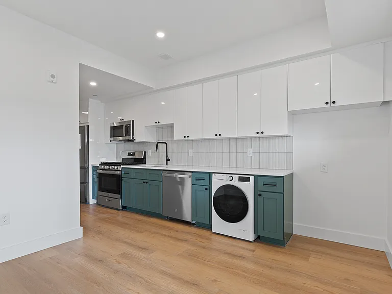 113 Ives Street — Photo 15