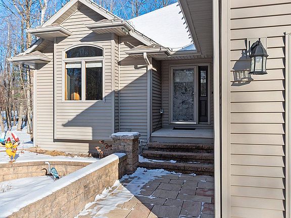 3rd image of 5574 County Rd N