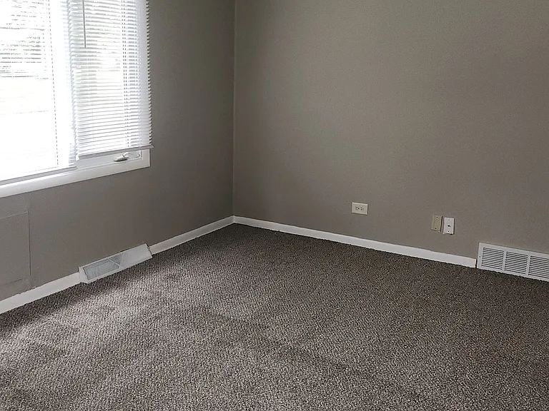 521 Ryan Ln #B — Photo 2
