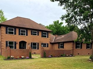 9 Rhodelia Ln, Poquoson, VA 23662