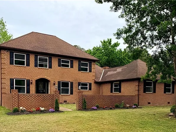 9 Rhodelia Ln, Poquoson, VA 23662
