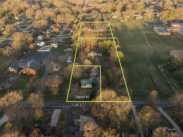 Amherst Ave NW, Massillon, OH 44646