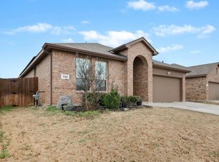 320 Grassland Dr, Denton, TX 76210