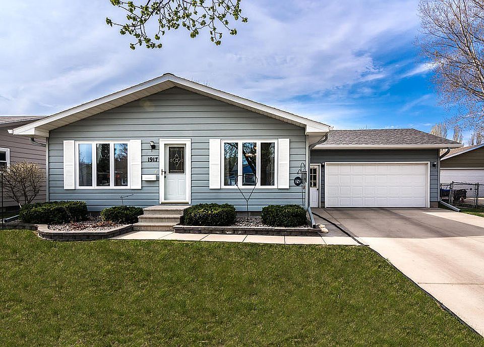 1917 22nd Ave S Grand Forks ND 58201 Zillow   4636a59c0c666246c2930dcf4b30d3e1 Cc Ft 960 