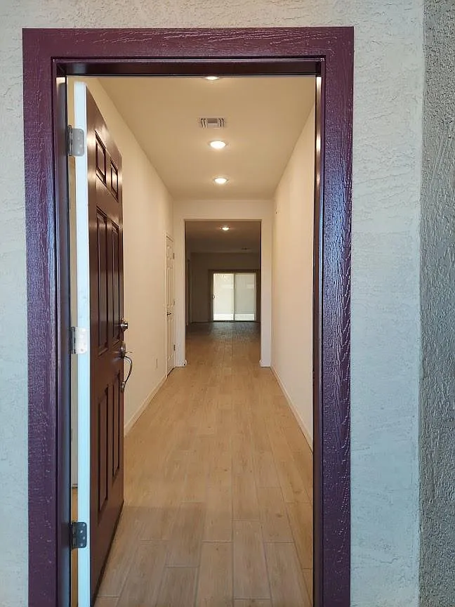 121 W Seaside Dr — Photo 4