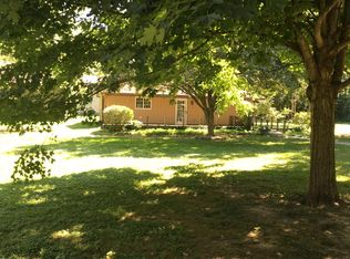 906 N Madison St, Greencastle, IN 46135