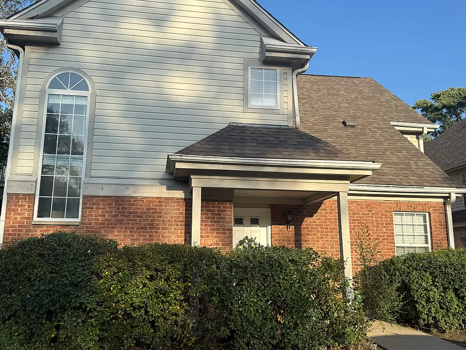 1711 Stonehedge Ct #1711