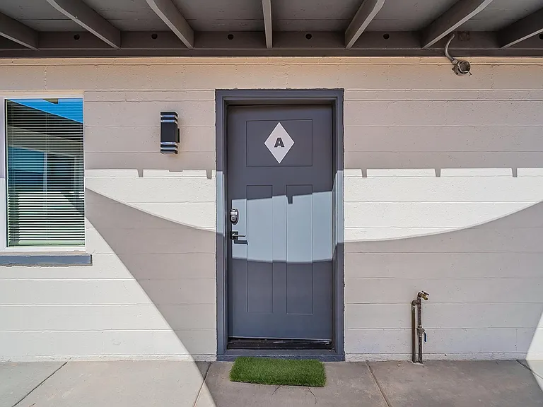 37 E El Parque Dr #A — Photo 9