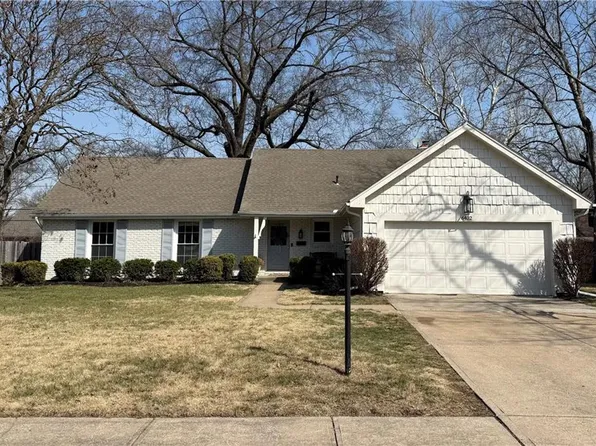 6432 W 101st St, Overland Park, KS 66212