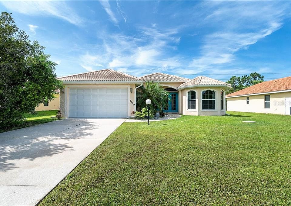1st image of 24519 SW Kingsway Cir