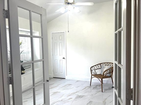 5th image of 518 Lonestar Park Ln