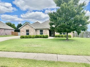 5811 S 67th St, Cave Springs, AR 72718
