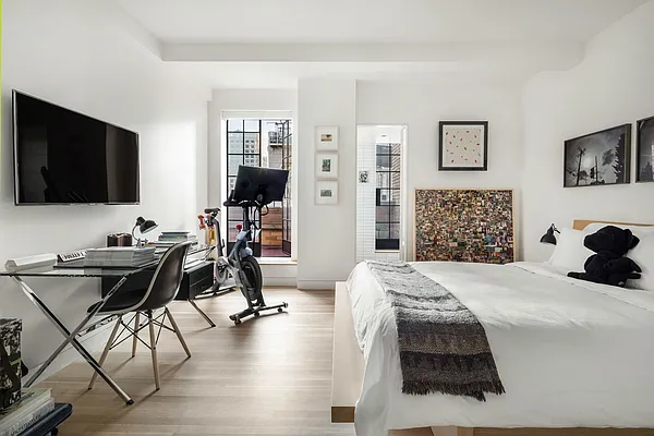 Sold by Compass | media 34