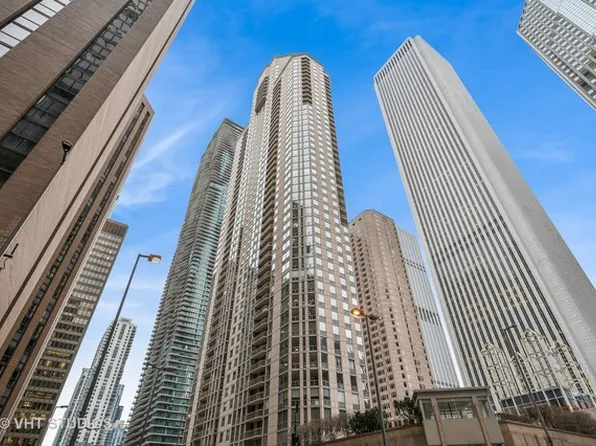222 N Columbus Dr APT 809, Chicago, IL 60601