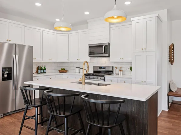 1255 Bellflower Ln NE, Owatonna, MN 55060