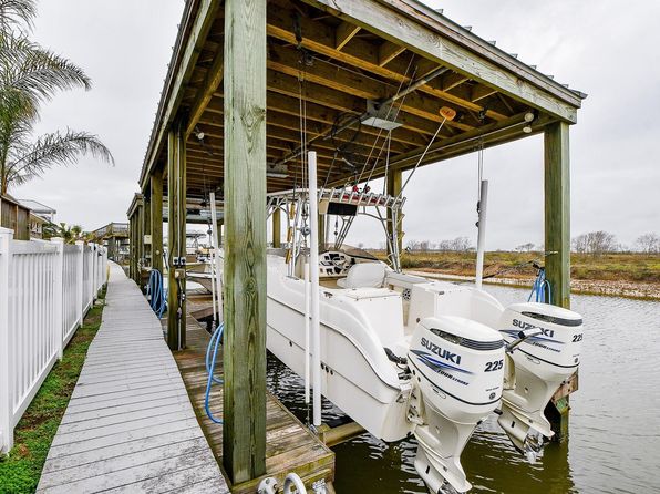 5426 Brigantine Cay Ct, Texas City, TX 77590