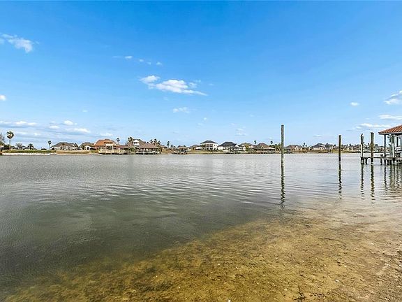 5th image of 1109 Lakeshore Blvd