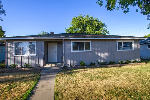 1434 Fordham Ave Photo 1