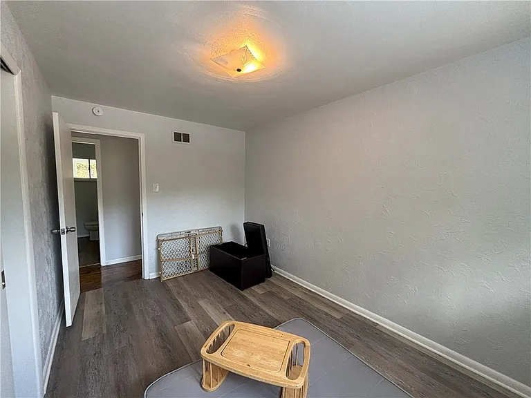 3395 Logan Ferry Rd — Photo 21