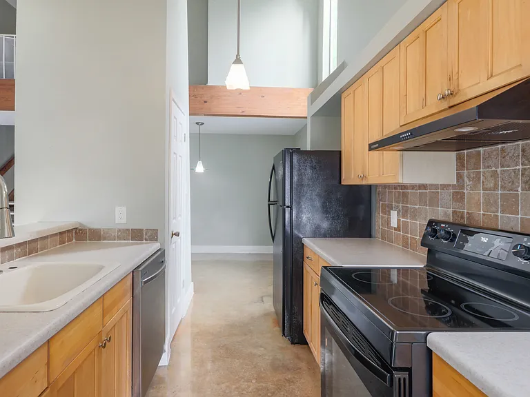1601A Summer Creek Ct — Photo 10