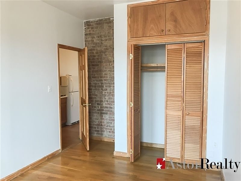1st image of 3034 32nd St #5