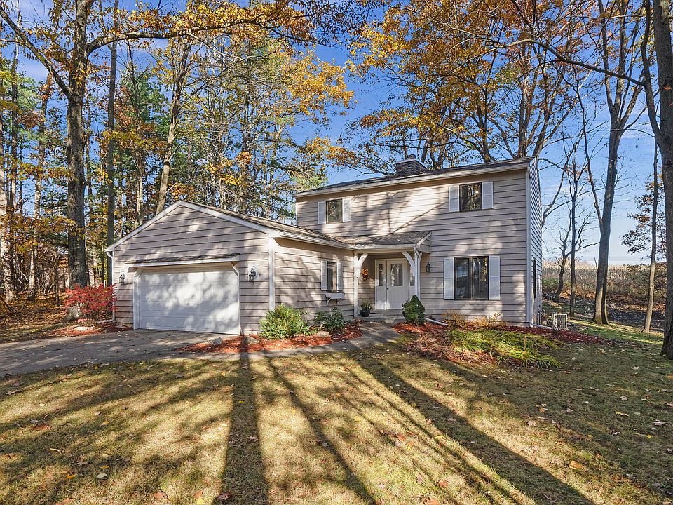 1st image of 19420 Golfview Dr