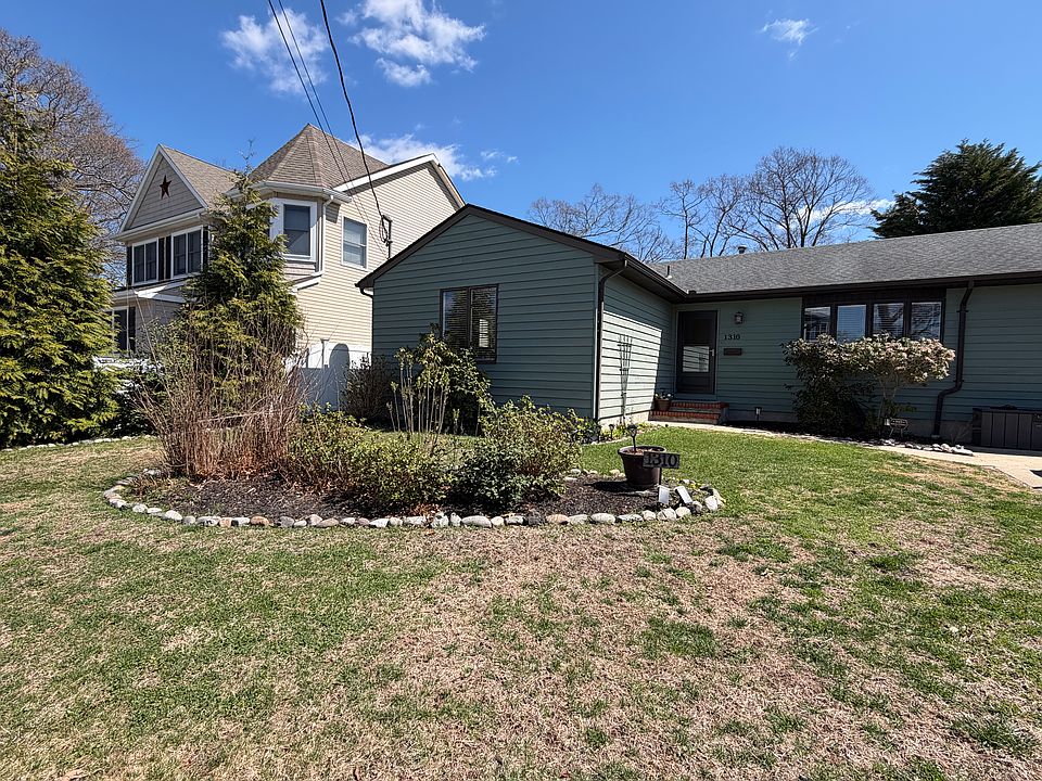 Welcome to 1310 George Street, Point Pleasant Boro.
