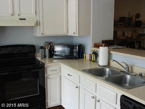 2nd image of 14830 Lynhodge Ct