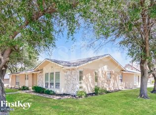 1700 Brown Trl, Hurst, TX 76054