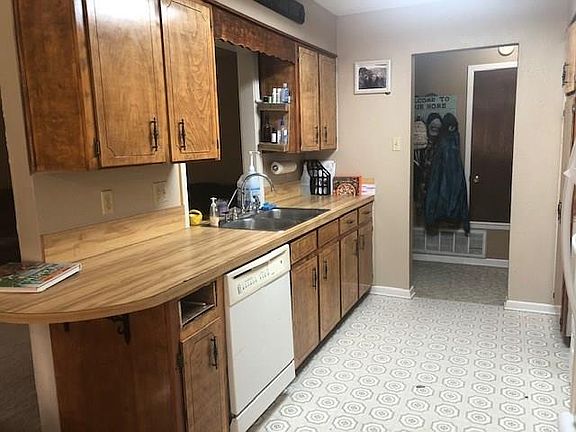 4th image of 158 Private Road 4332