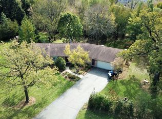 22937 W North Lakewood Ln, Lake Zurich, IL 60047