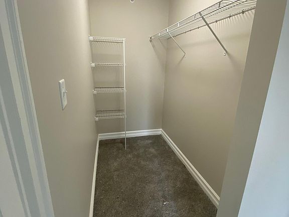 2nd image of 330 E Niagara St #34