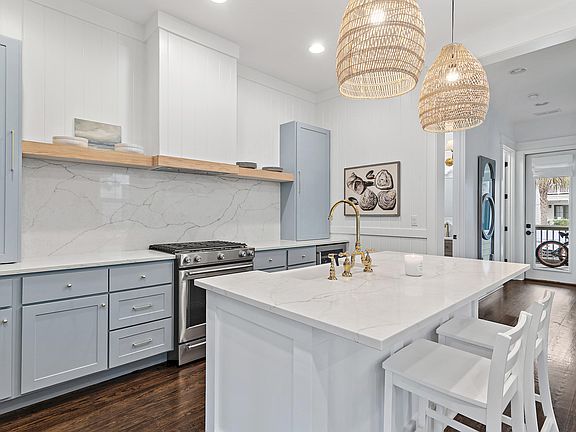 4th image of 64 Cinnamon Fern Ln