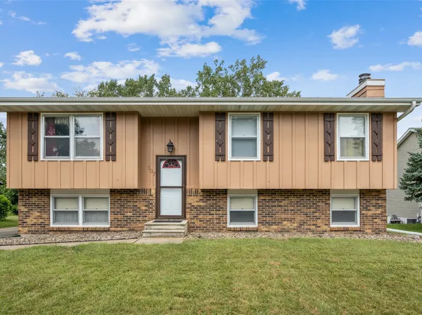 107 NW 7th St, Grimes, IA 50111
