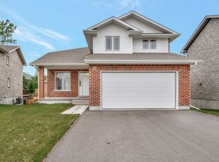 54 Lanark Dr, Belleville, ON K8N 0G4