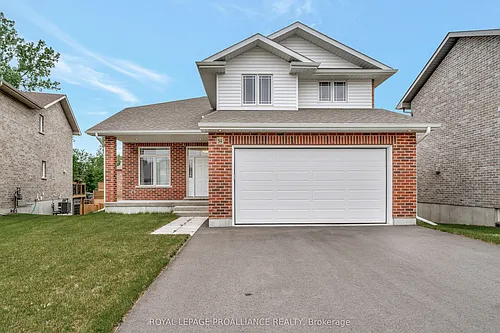 54 Lanark Dr Photo 1