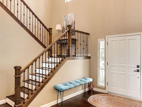5th image of 10268 Rowlock Way