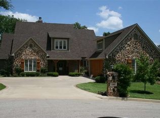 2403 Sugar Creek Cir, Longview, TX 75605