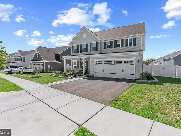 110 Greybull Ln — Photo 2