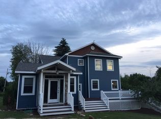 09227 Burgess Rd, Charlevoix, MI 49720