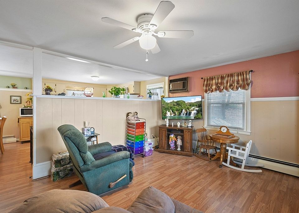 71 Pleasant St, Lunenburg, MA 01462 Zillow