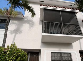 Bayan Tree Condo, Miami, FL 33196